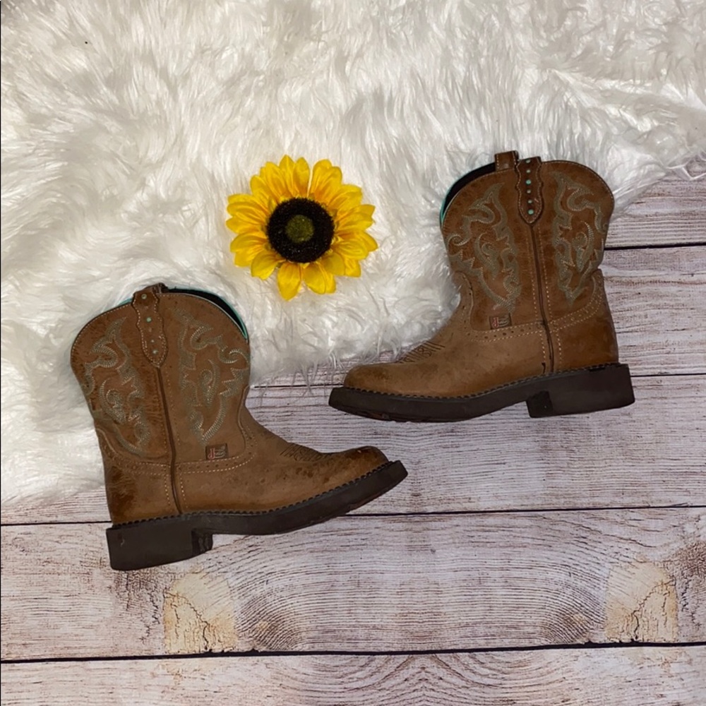 Justin cowboy boots
